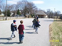Den 5 historic walk-clean up 3-22-09 001.JPG